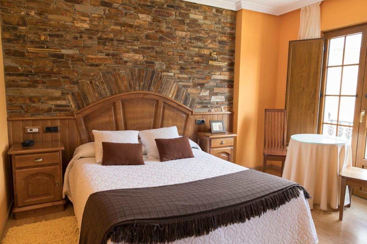 Double Room,981348940:JPEG